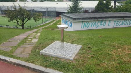 Bebedouro de Jardim em aço inox